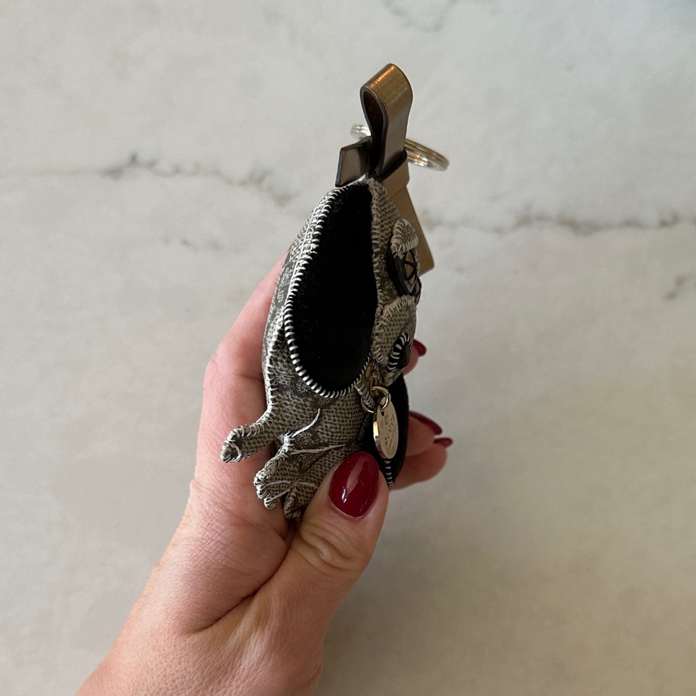 Gucci Guccioli Hound Dog Charm Keychain Collectible - Picture 4 of 6